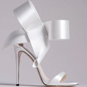 Chic White Satin Bow Heels